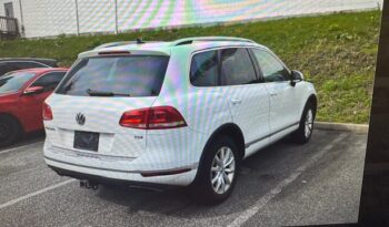 2015 Volkswagen Touareg 4dr TDI Sport w/Technology full