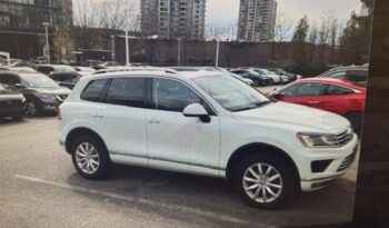 2015 Volkswagen Touareg 4dr TDI Sport w/Technology full