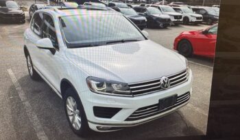 2015 Volkswagen Touareg 4dr TDI Sport w/Technology full