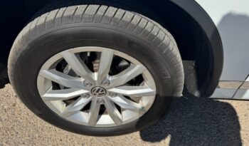 2015 Volkswagen Touareg 4dr TDI Sport w/Technology SALE PENNDING TILL MAY full