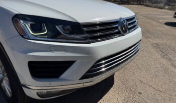2015 Volkswagen Touareg 4dr TDI Sport w/Technology SALE PENNDING TILL MAY full