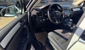 2015 Volkswagen Touareg 4dr TDI Sport w/Technology SALE PENNDING TILL MAY full