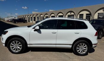 2015 Volkswagen Touareg 4dr TDI Sport w/Technology SALE PENNDING TILL MAY full