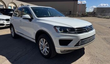 2015 Volkswagen Touareg 4dr TDI Sport w/Technology SALE PENNDING TILL MAY full