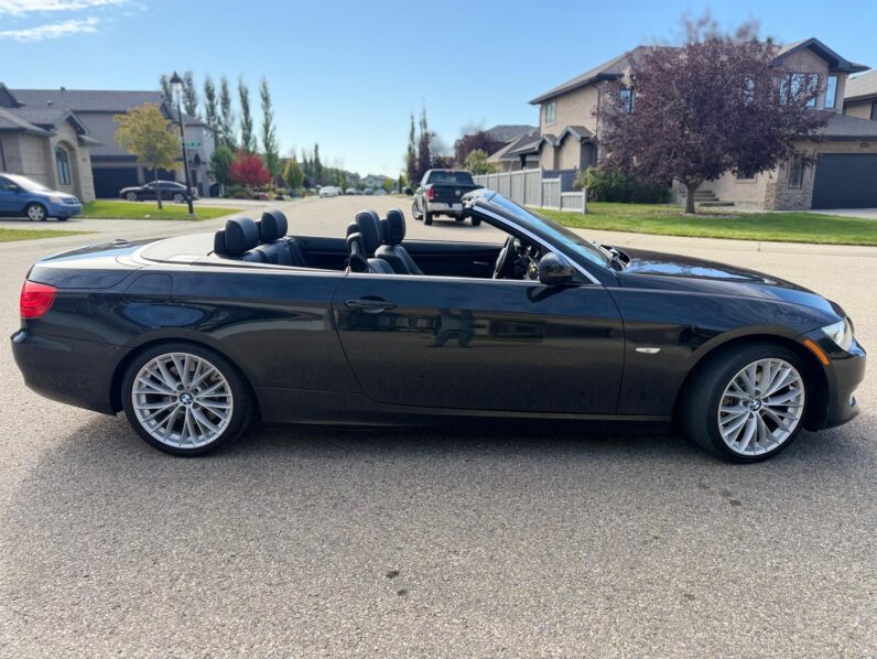 2011 BMW 335i Convertible full