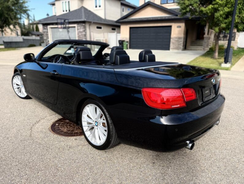 2011 BMW 335i Convertible full