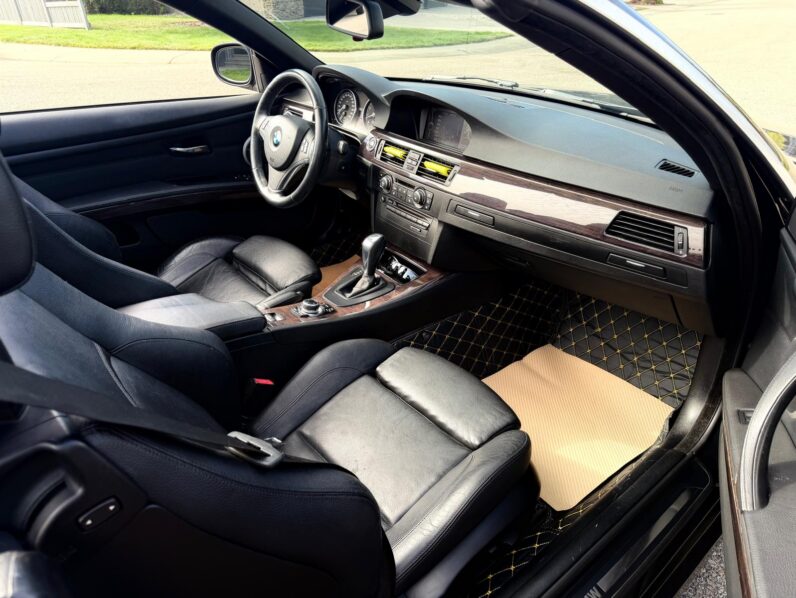2011 BMW 335i Convertible full