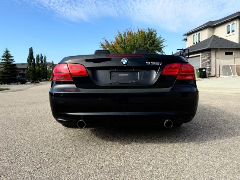 2011 BMW 335i Convertible full