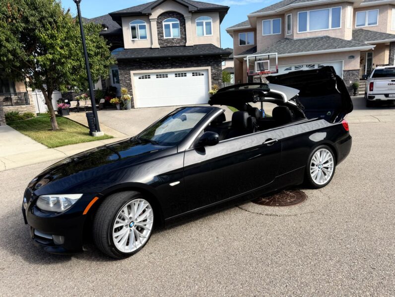 2011 BMW 335i Convertible full