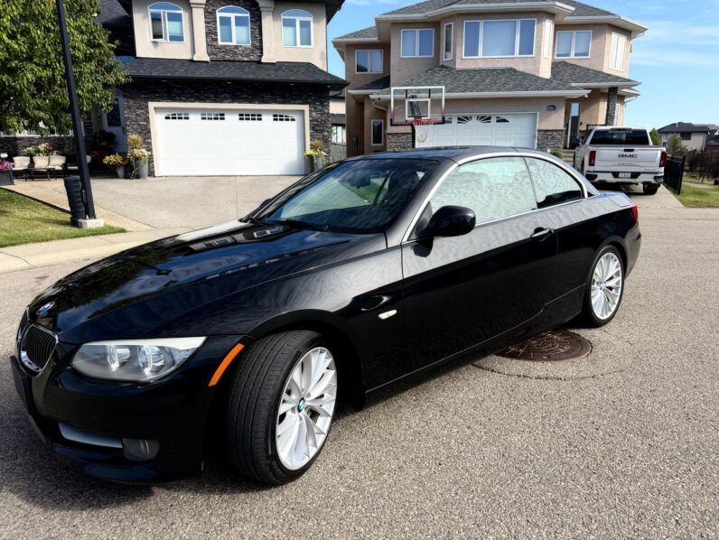 2011 BMW 335i Convertible full